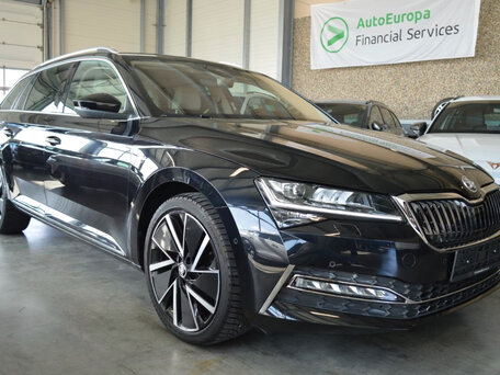 2023 Skoda Superb III Рестайлинг, чёрный, 3200000 рублей, вид 3