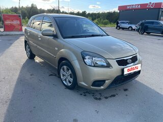 2010 Kia Rio II Рестайлинг, бежевый, 420000 рублей, вид 2