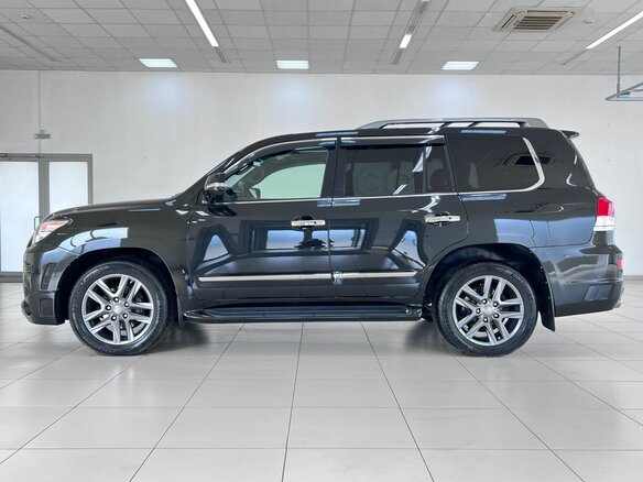 2014 Lexus LX 570 III Рестайлинг, чёрный, 3990000 рублей - вид 1