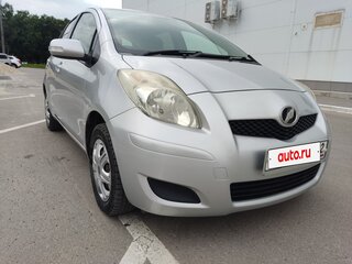 2009 Toyota Vitz II (XP90), серый, 570000 рублей, вид 5