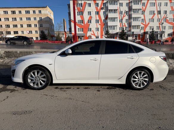 2011 Mazda 6 II (GH) Рестайлинг, белый, 880000 рублей - вид 7