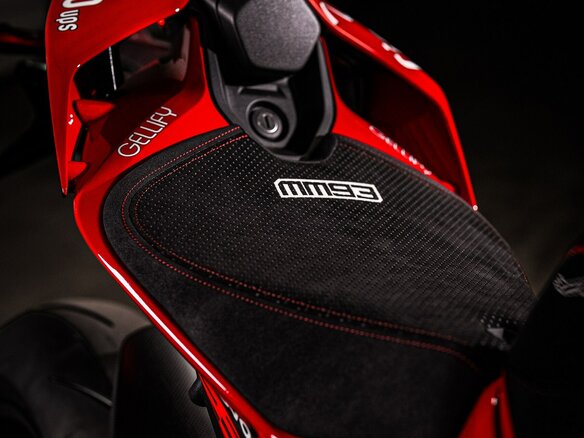 2026 Ducati Panigale V4, красный, 14000000 рублей - вид 17