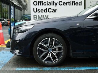 2026 BMW i5 Long eDrive35L, синий, 6666666 рублей, вид 4