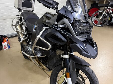2018 BMW R 1200 GS Adventure, чёрный, 1690000 рублей, вид 2