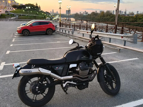 2013 Moto Guzzi V 7, чёрный, 580000 рублей, вид 3