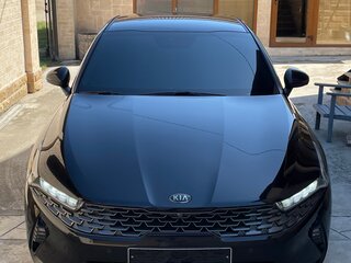 2020 Kia K5 III, чёрный, 2400000 рублей, вид 3