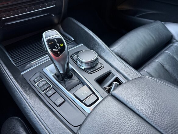 2015 BMW X6 30d II (F16), белый, 3380000 рублей - вид 30