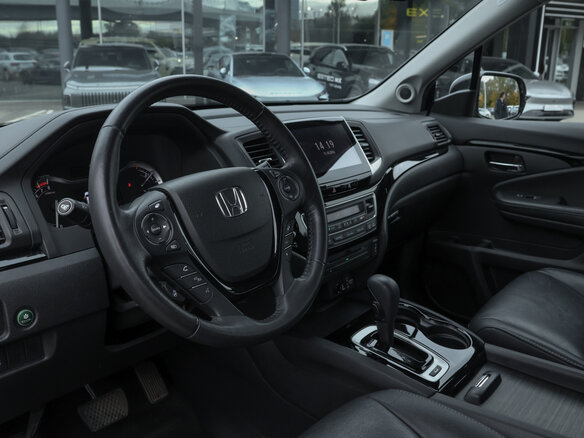 2018 Honda Pilot III, серебристый, 2878000 рублей - вид 12