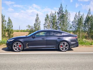 2018 Kia Stinger I, серый, 3700000 рублей, вид 3