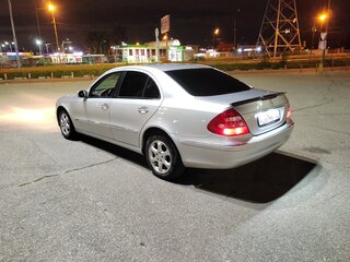 2002 Mercedes-Benz E-Класс 240 III (W211, S211), серый, 880000 рублей, вид 3