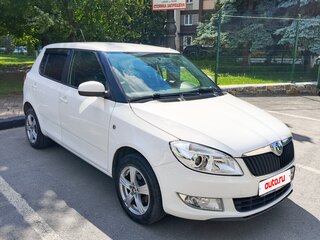 2012 Skoda Fabia II Рестайлинг, белый, 800000 рублей, вид 2