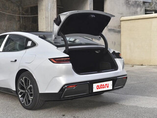 2026 Geely Galaxy E8 62 kWh, белый, 4400205 рублей, вид 3
