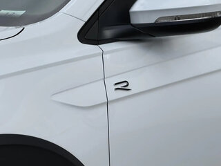 2022 Volkswagen Taigo, белый, 1775000 рублей, вид 4
