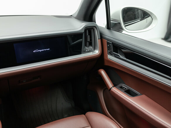 2023 Porsche Cayenne III Рестайлинг, серый, 12890000 рублей - вид 21