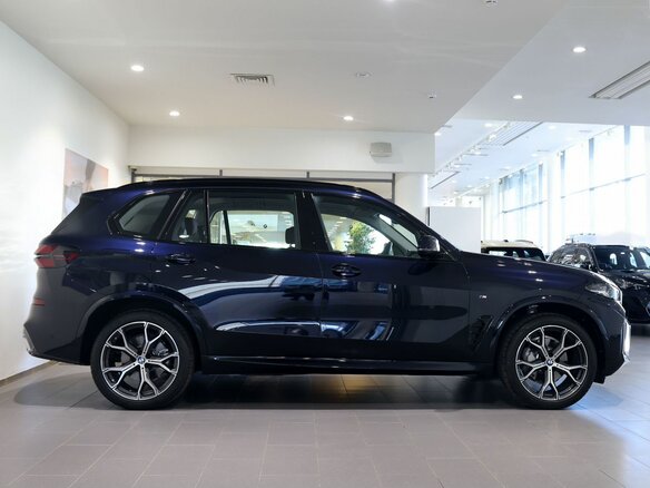2026 BMW X5 Long 30Li IV (G05/G18) Рестайлинг, чёрный, 9950000 рублей - вид 3