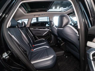 2026 Geely Atlas II, чёрный, 3909990 рублей, вид 4
