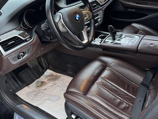 2018 BMW 7 серии Long 750Li xDrive VI (G11/G12), чёрный, 2850000 рублей, вид 5