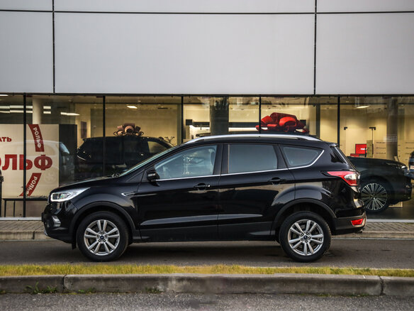 2019 Ford Kuga II Рестайлинг, чёрный, 1759046 рублей - вид 5