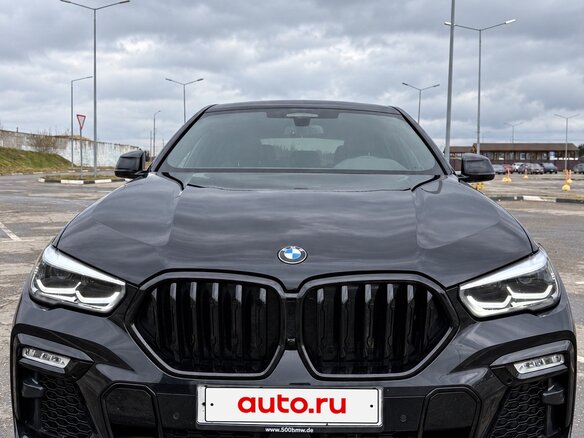 2020 BMW X6 40i III (G06), чёрный, 7800000 рублей - вид 2