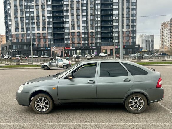 2010 Lada (ВАЗ) Priora I, серый, 260000 рублей - вид 6