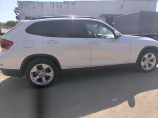2013 BMW X1 20i I (E84) Рестайлинг, белый, 1150000 рублей, вид 4
