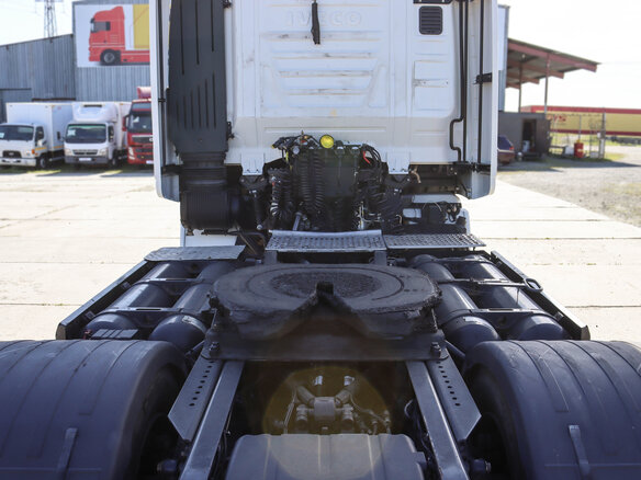 2020 Iveco Stralis, белый, 3300000 рублей - вид 16
