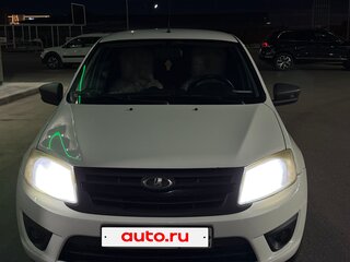 2015 Lada (ВАЗ) Granta I, белый, 380000 рублей, вид 1