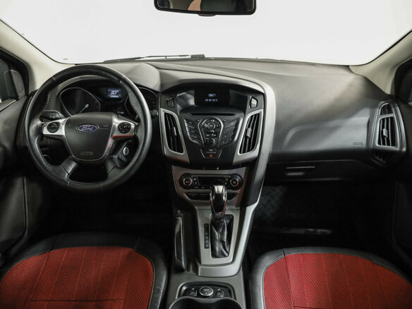 2013 Ford Focus III, белый - вид 9