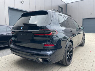 2025 BMW X7 40d I (G07) Рестайлинг, чёрный, 13280000 рублей, вид 5