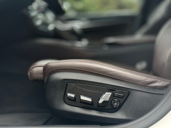 2021 BMW 5 серии 530i VII (G30/G31/G38) Рестайлинг, белый, 4950000 рублей - вид 9