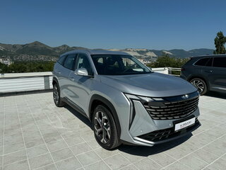 2026 Geely Atlas II, серебристый, 3449990 рублей, вид 2