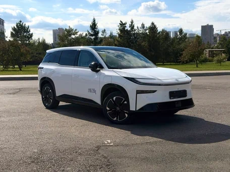 2026 Toyota bZ3X 58.3 kWh, белый, 3020000 рублей, вид 1