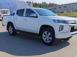2022 Mitsubishi L200 V Рестайлинг, белый, 2500000 рублей, вид 2