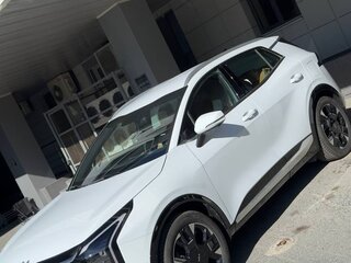 2025 Kia Sportage V Рестайлинг, белый, 3650000 рублей, вид 2