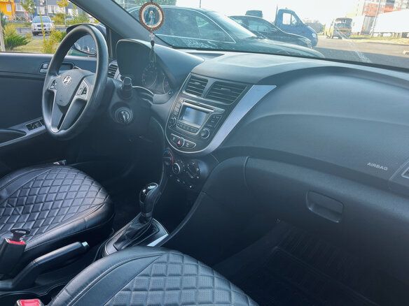 2015 Hyundai Solaris I Рестайлинг, серый, 1080000 рублей - вид 6