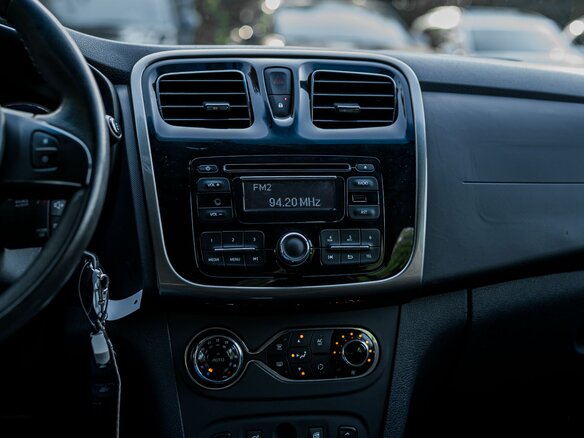 2015 Renault Sandero II, синий - вид 6