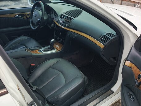2005 Mercedes-Benz E-Класс 350 III (W211, S211), белый, 1000000 рублей, вид 5