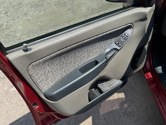 2006 Lada (ВАЗ) Kalina I, серебристый, 210000 рублей - вид 8