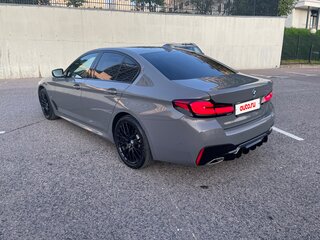2021 BMW 5 серии 520d xDrive VII (G30/G31/G38) Рестайлинг, серый, 4799000 рублей, вид 4