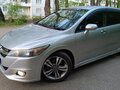 2011 Honda Stream II Рестайлинг, серебристый, 1150000 рублей - вид 1