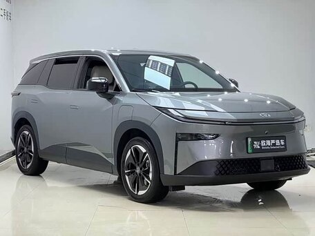 2025 Toyota bZ3X 58.3 kWh, серый, 2595000 рублей, вид 3