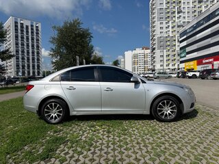 2012 Chevrolet Cruze I Рестайлинг, серый, 900000 рублей, вид 3