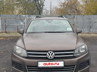 2014 Volkswagen Touareg II, коричневый, 2700000 рублей, вид 2