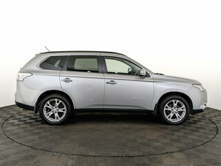 2014 Mitsubishi Outlander III, серебристый, 2350000 рублей, вид 4