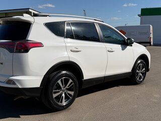 2018 Toyota RAV4 IV (XA40) Рестайлинг, белый, 2300000 рублей, вид 5