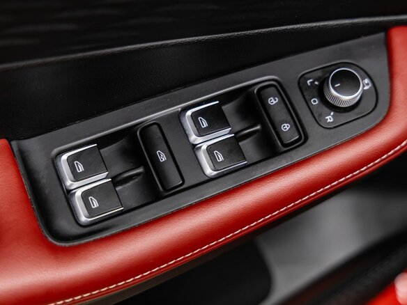 2023 Geely Coolray I Рестайлинг, красный, 2098000 рублей - вид 27