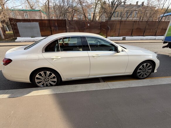2021 Mercedes-Benz E-Класс 300 d V (W213, S213, C238) Рестайлинг, белый, 4900000 рублей - вид 4