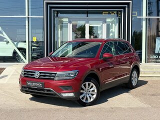2017 Volkswagen Tiguan II, красный, 1950000 рублей, вид 3