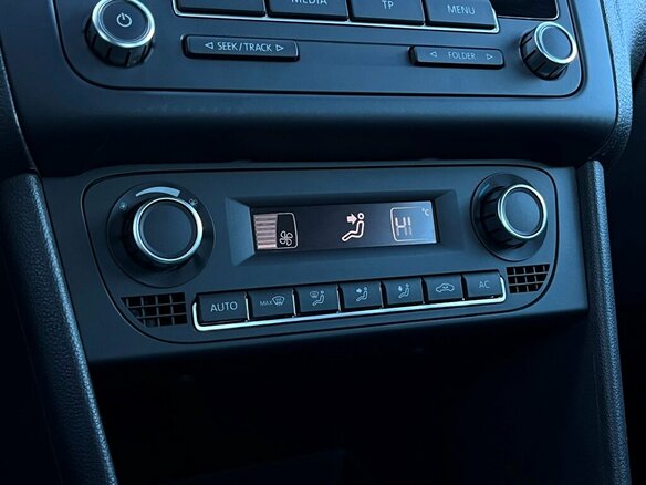 2012 Volkswagen Polo V, чёрный, 741500 рублей - вид 14