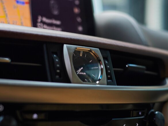 2018 Lexus LX 570 III Рестайлинг 2, серый, 8000000 рублей - вид 29